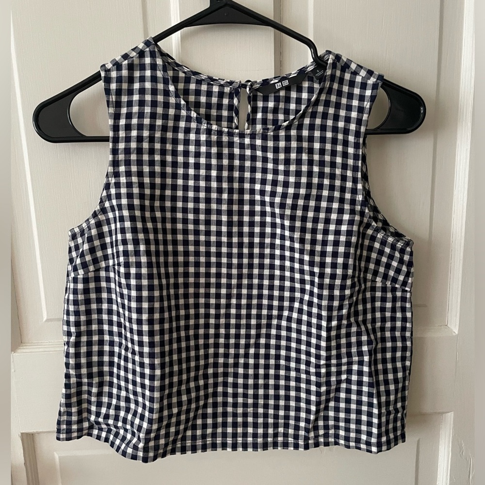 Uniqlo White and Blue Crop Tank Top